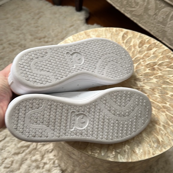 Adidas Stan Smith Disney - Miss Piggy and Kermit size 6 (women’s 8) - Picture 5 of 6